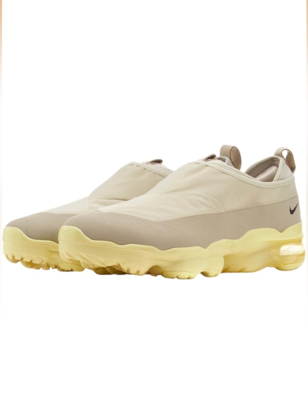 Nike Men’s Slip-On Sneakers in Beige and Pale Yellow